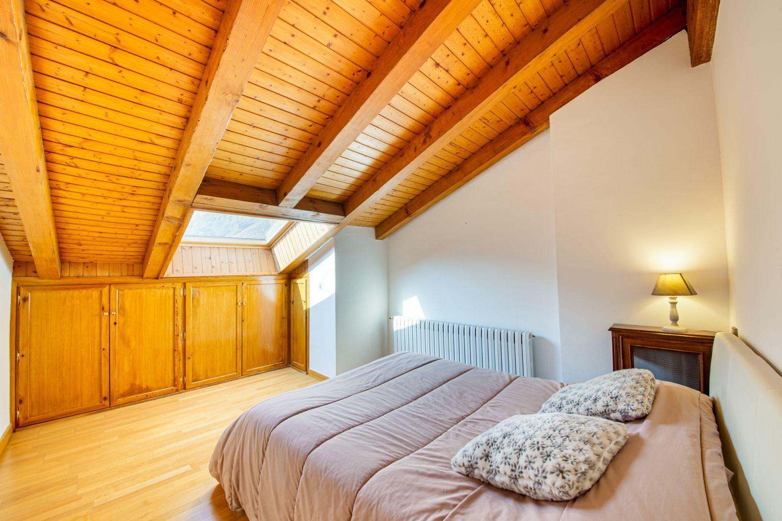 CASA ADOSADA EN LLOGUER ALS VILARS