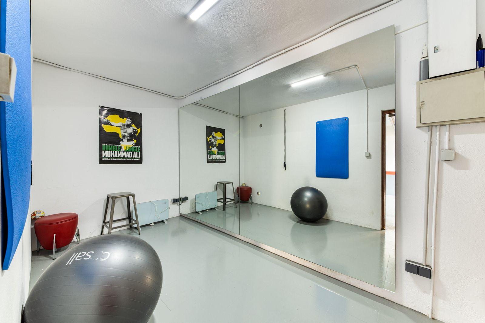 CASA ADOSADA EN LLOGUER ALS VILARS