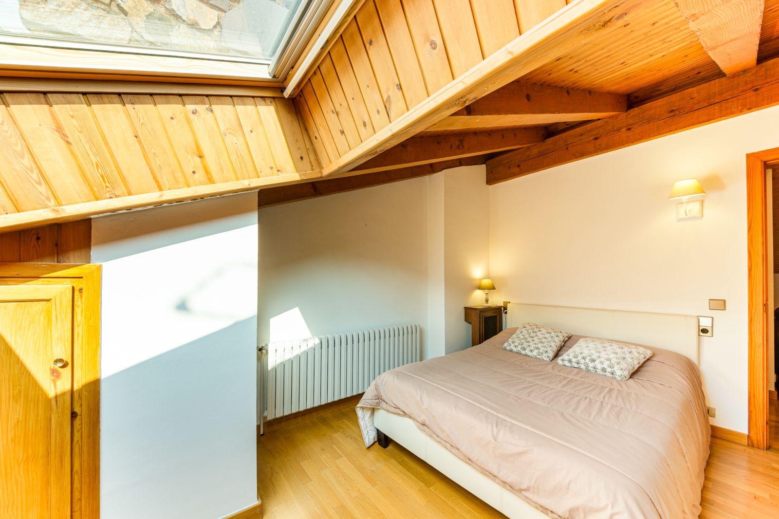 CASA ADOSADA EN LLOGUER ALS VILARS