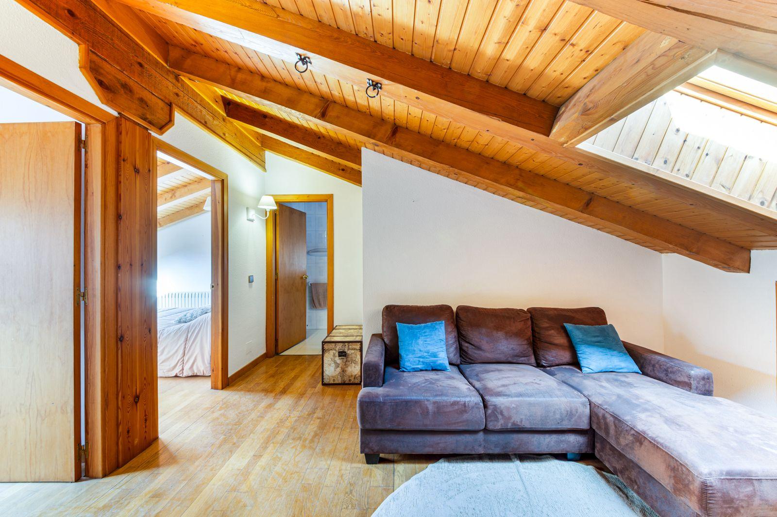 CASA ADOSADA EN LLOGUER ALS VILARS