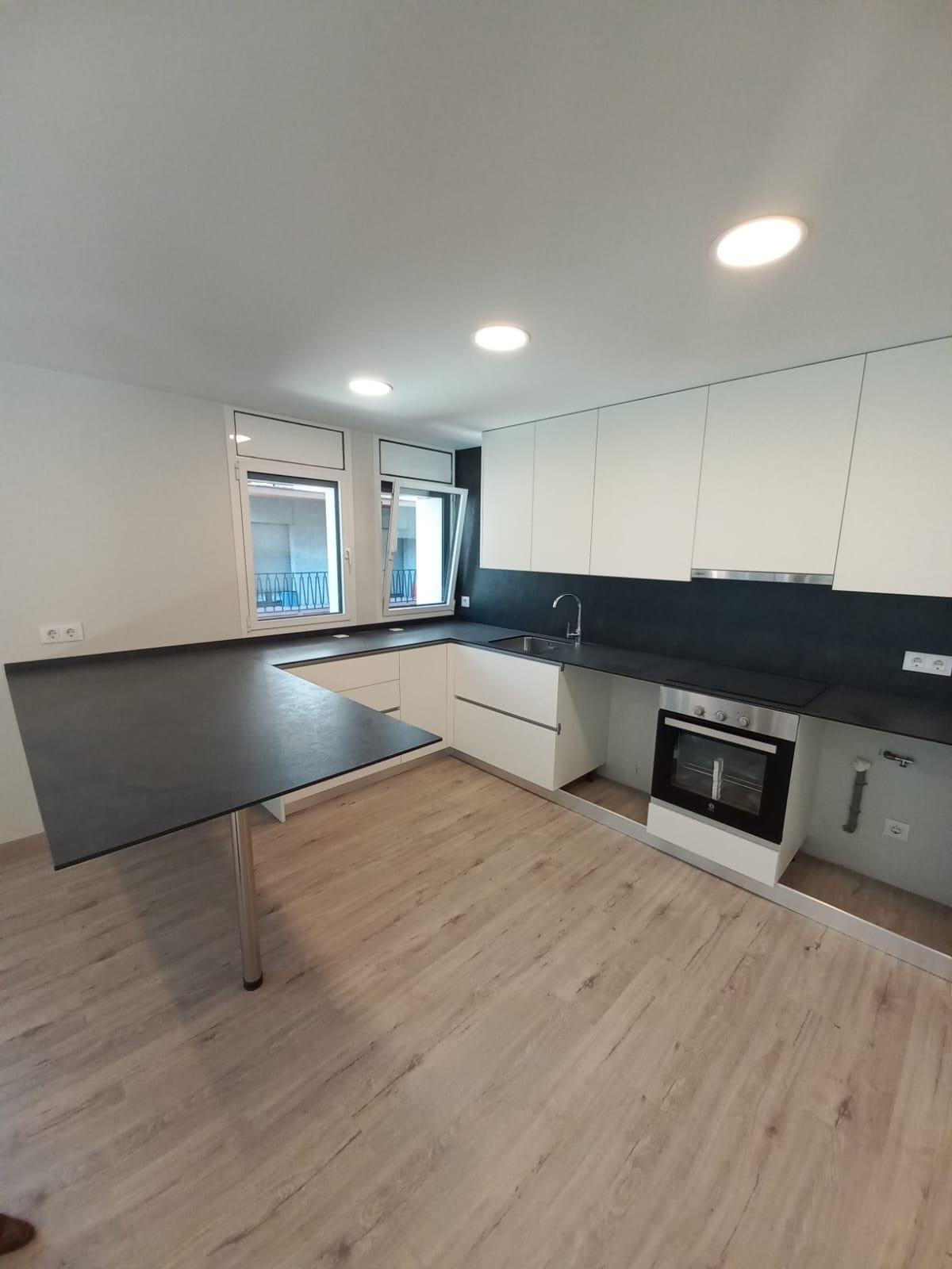 Piso en venta en Santa Coloma, 3 habitaciones, 110 metros