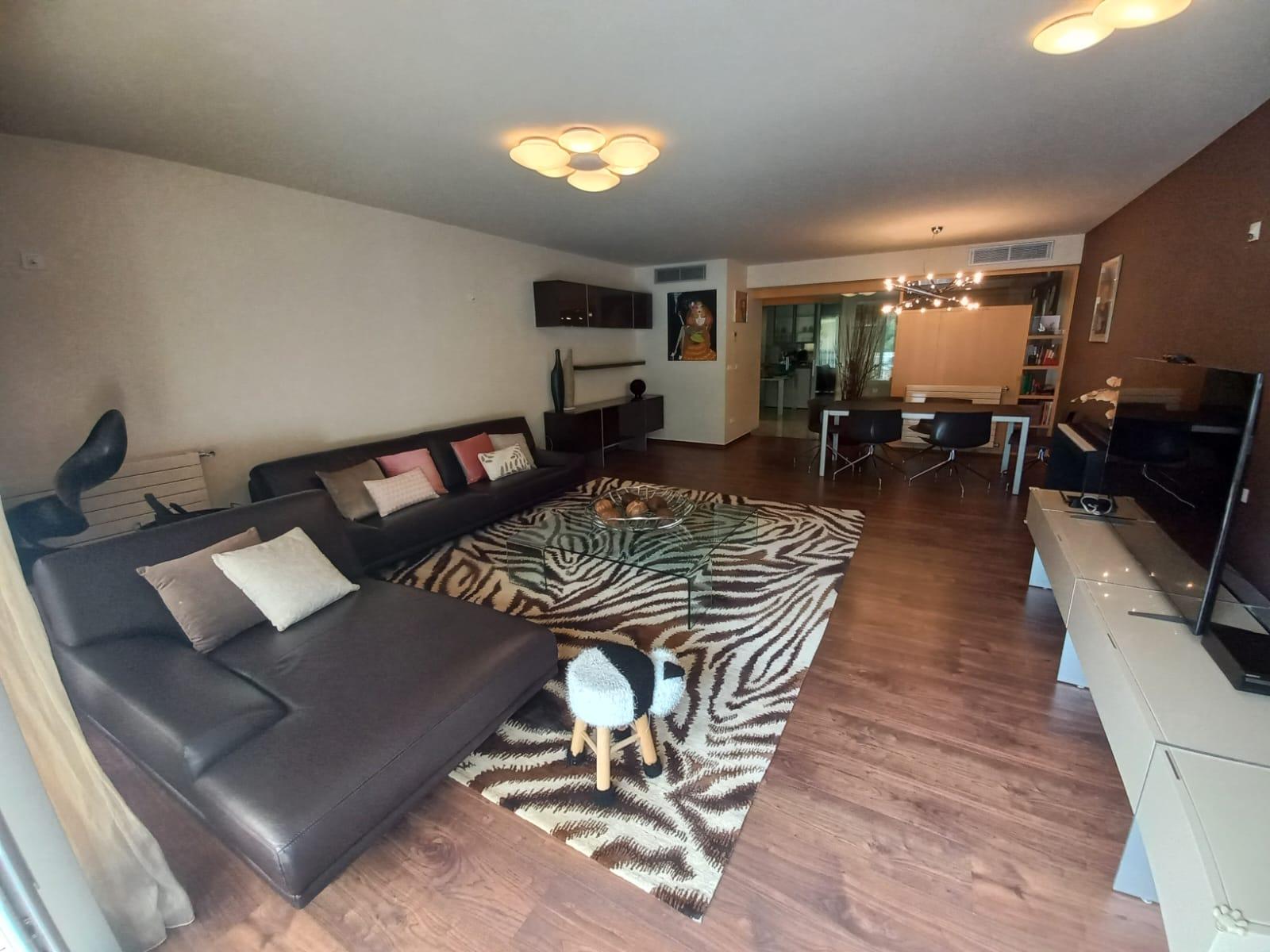 Piso en venta en Andorra la Vella, 4 habitaciones, 158 metros