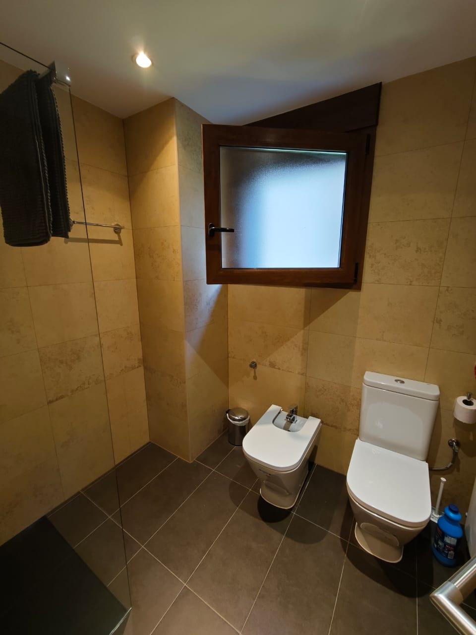 Piso en venta en Ordino, 2 habitaciones, 110 metros