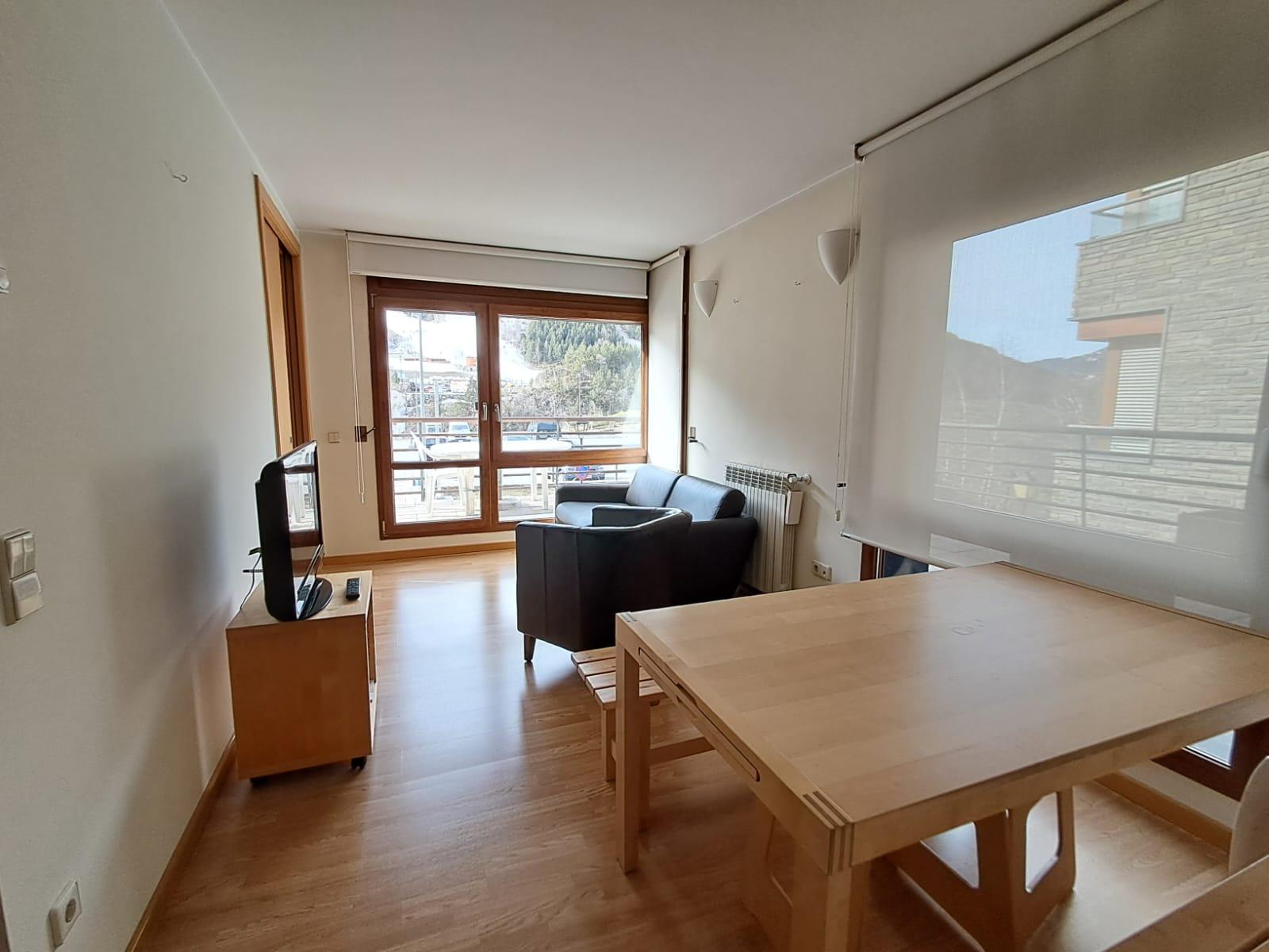 Piso de alquiler en El Tarter, 2 habitaciones, 75 metros