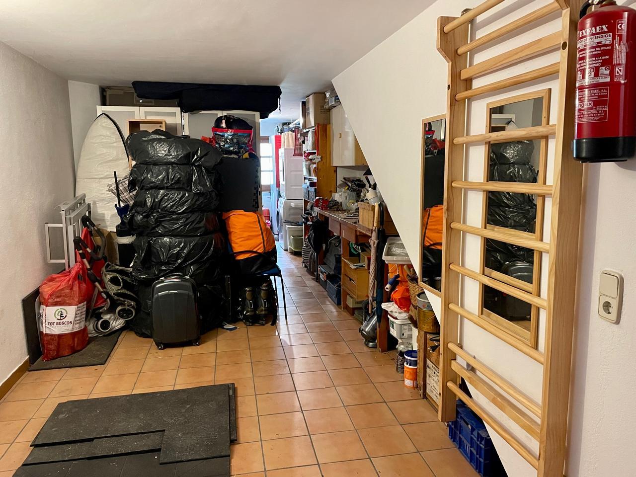 CASA EN VENDA A LA CORTINADA