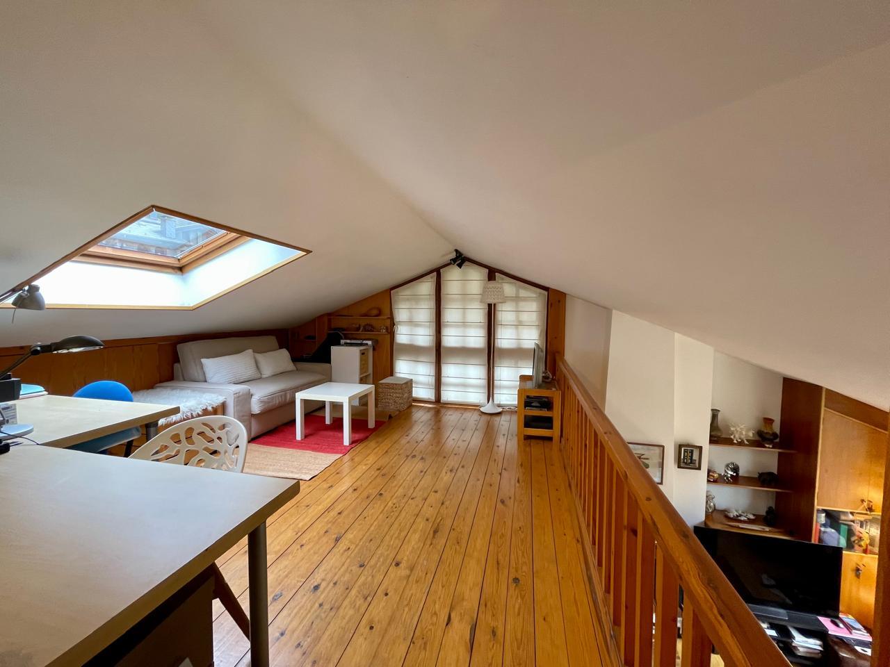 CASA EN VENDA A LA CORTINADA
