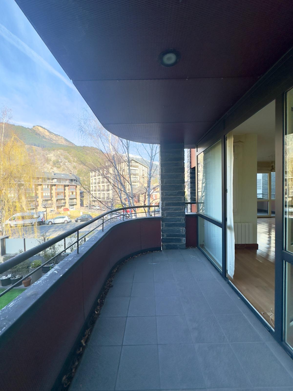 PIS EN LLOGUER AL CENTRE D'ORDINO
