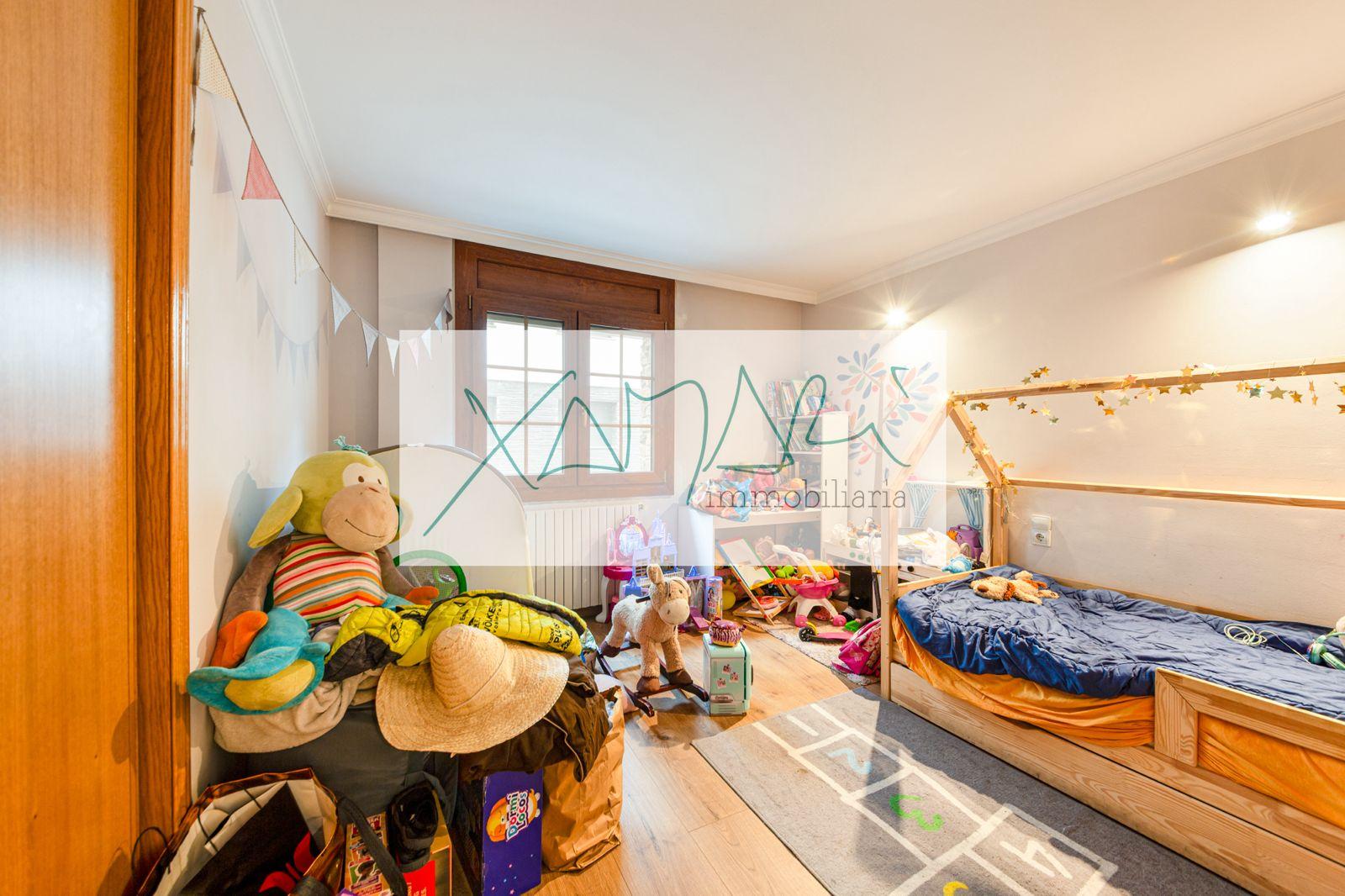 Piso en venta en La Cortinada, 3 habitaciones, 118 metros
