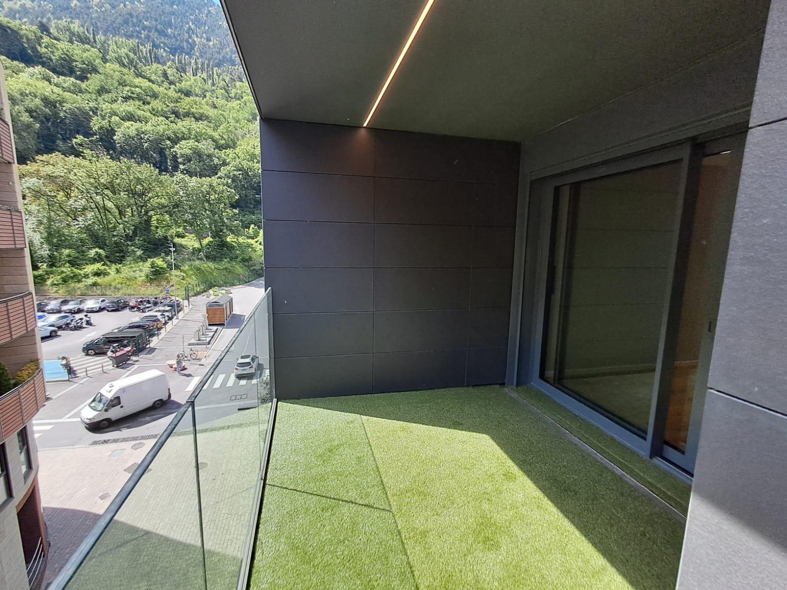 PRECIOS PIS D'OBRA NOVA EN LLOGUER AL CENTRE D'ESCALDES
