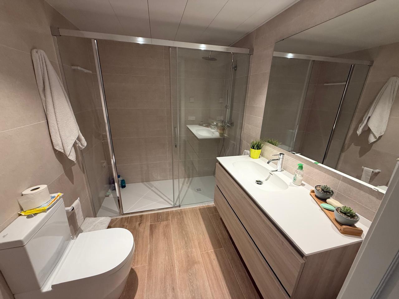 Piso en venta en Andorra la Vella, 3 habitaciones, 197 metros