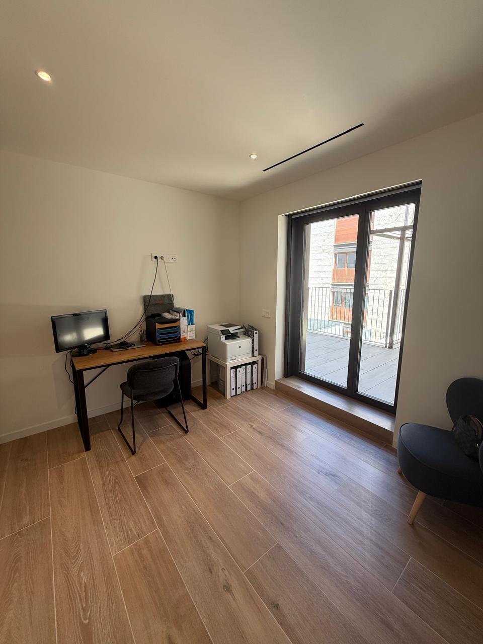 Piso en venta en Andorra la Vella, 3 habitaciones, 197 metros