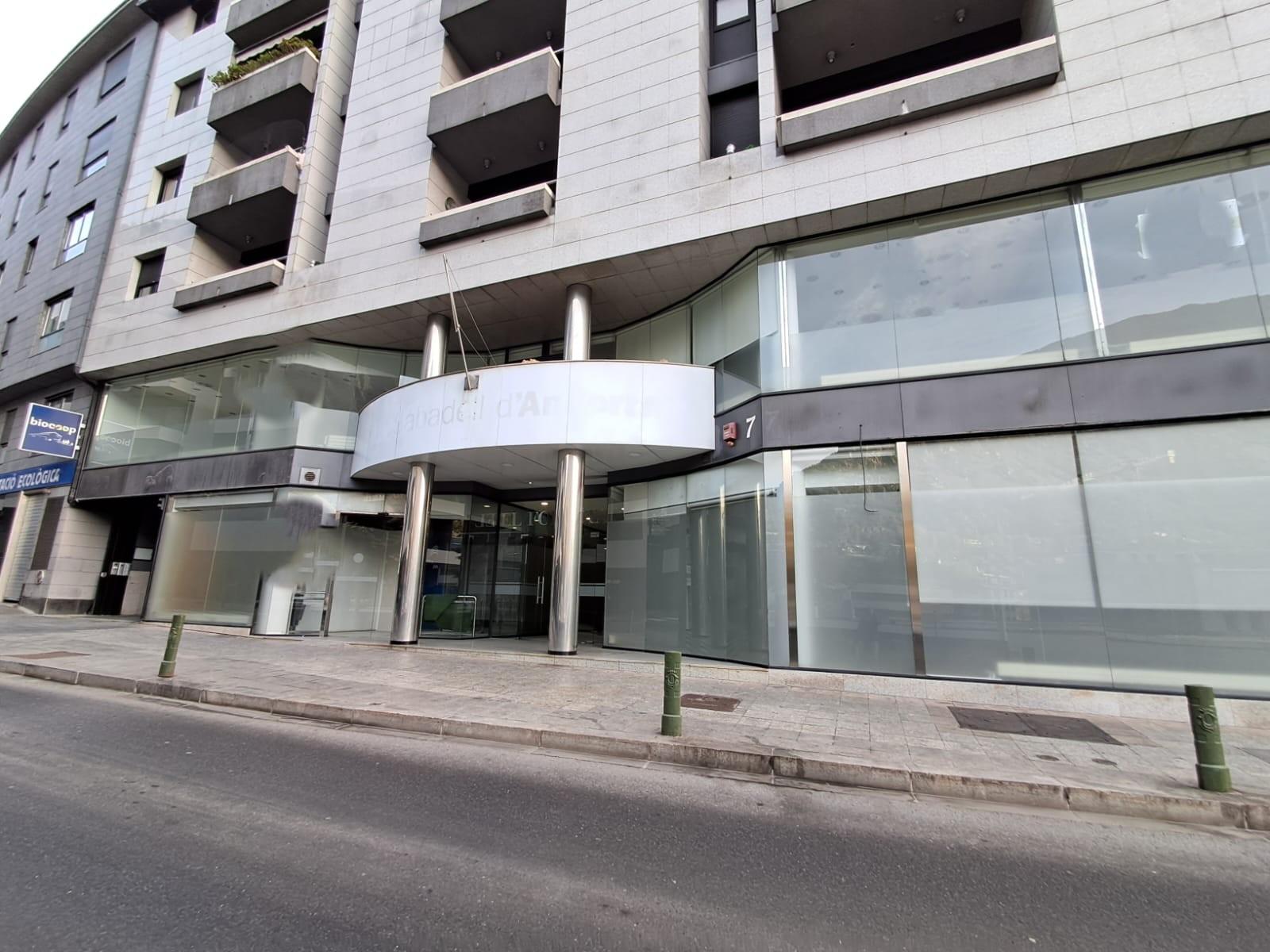 Local comercial de alquiler en Escaldes Engordany, 2253 metros
