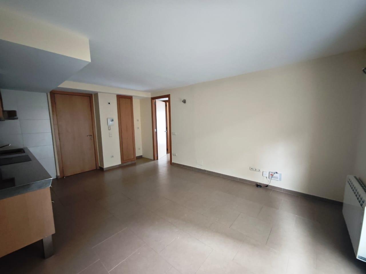 PIS EN VENDA A CENTRE D'ESCALDES