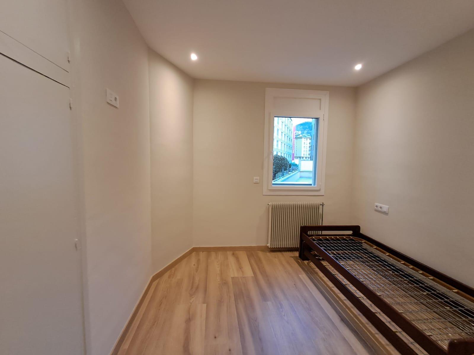 Piso de alquiler en Andorra la Vella, 4 habitaciones, 130 metros