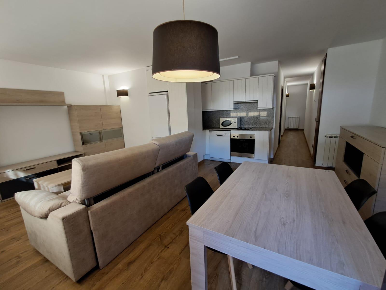 PIS EN LLOGUER AL TARTER