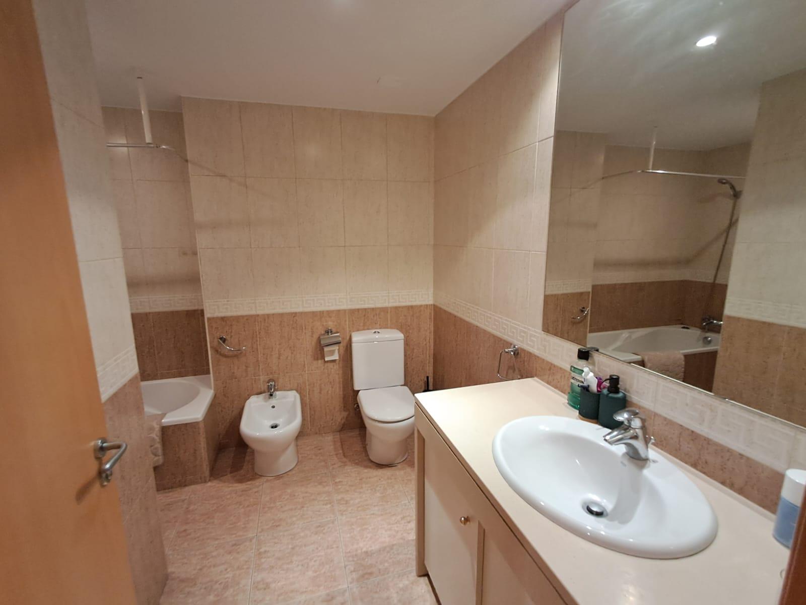 Piso de alquiler en Escaldes Engordany, 2 habitaciones, 68 metros
