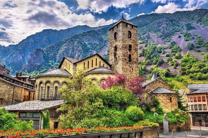 EDIFICI A LA VENDA A PLE CENTRE D'ANDORRA LA VELLA